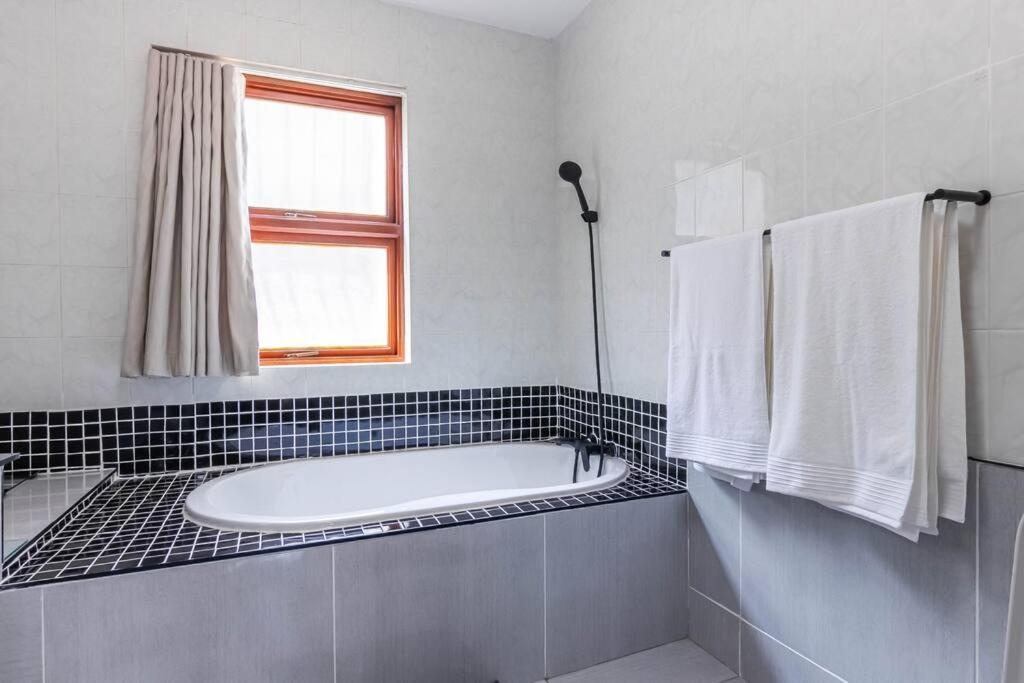 Luxury Sandton Apartamento Joanesburgo
